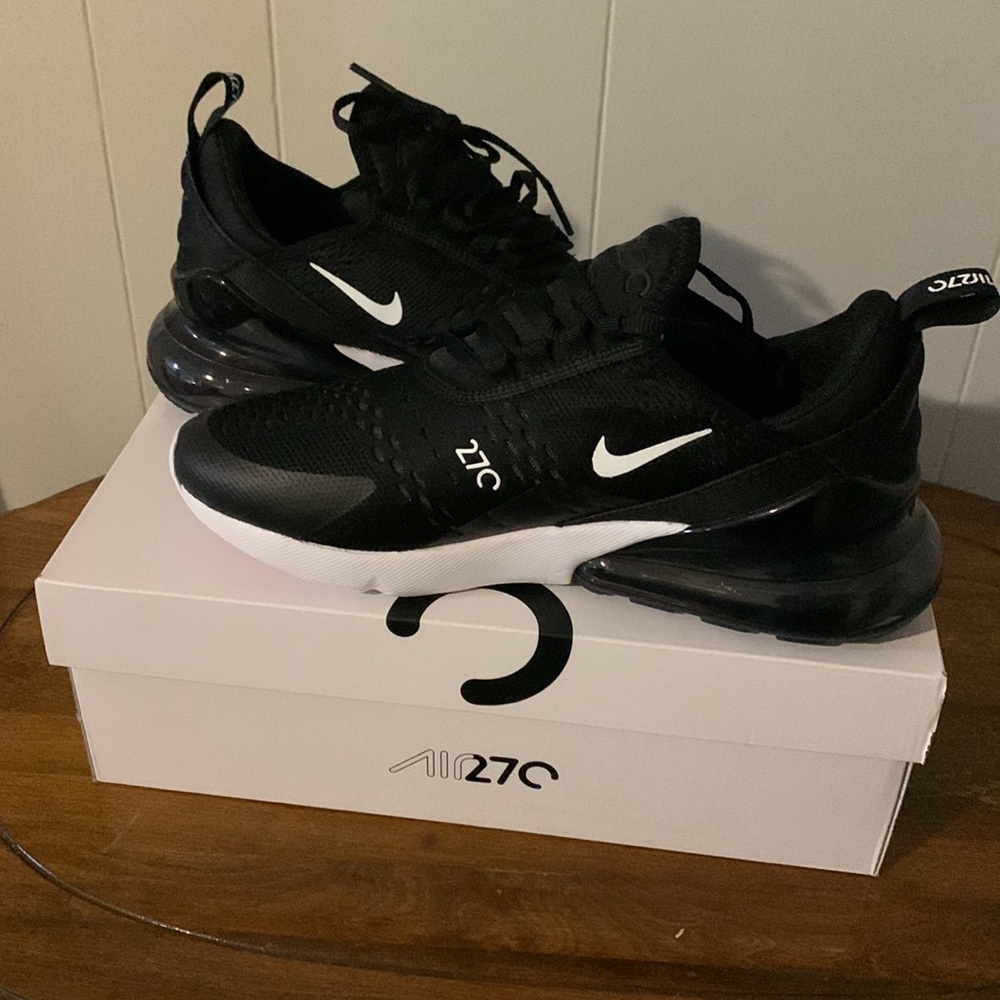 Nike Men’s Air Max 270 Black - Brand New!